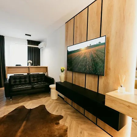 Hils Pallady Apartment